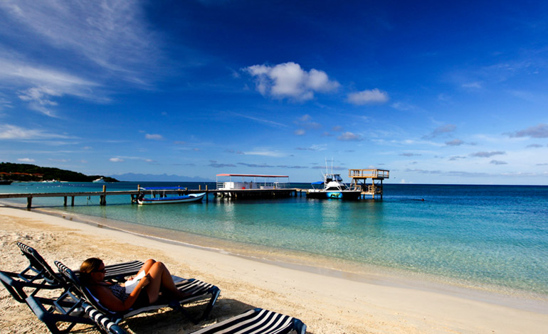 playa bahia oeste honduras