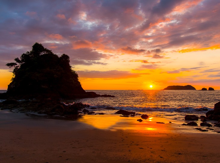 manuel antonio beach costa rica